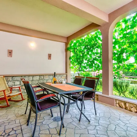 Idyllisches Mit 2 Bikes, Grill, Haustiere Erlaubt, Safe, Wifi Crikvenica