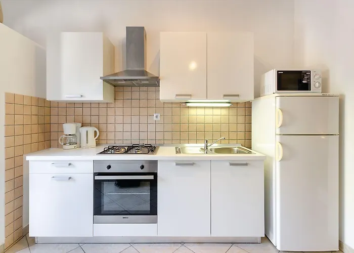 Apartamento Idyllisches Mit 2 Bikes, Grill, Haustiere Erlaubt, Safe, Wifi Crikvenica